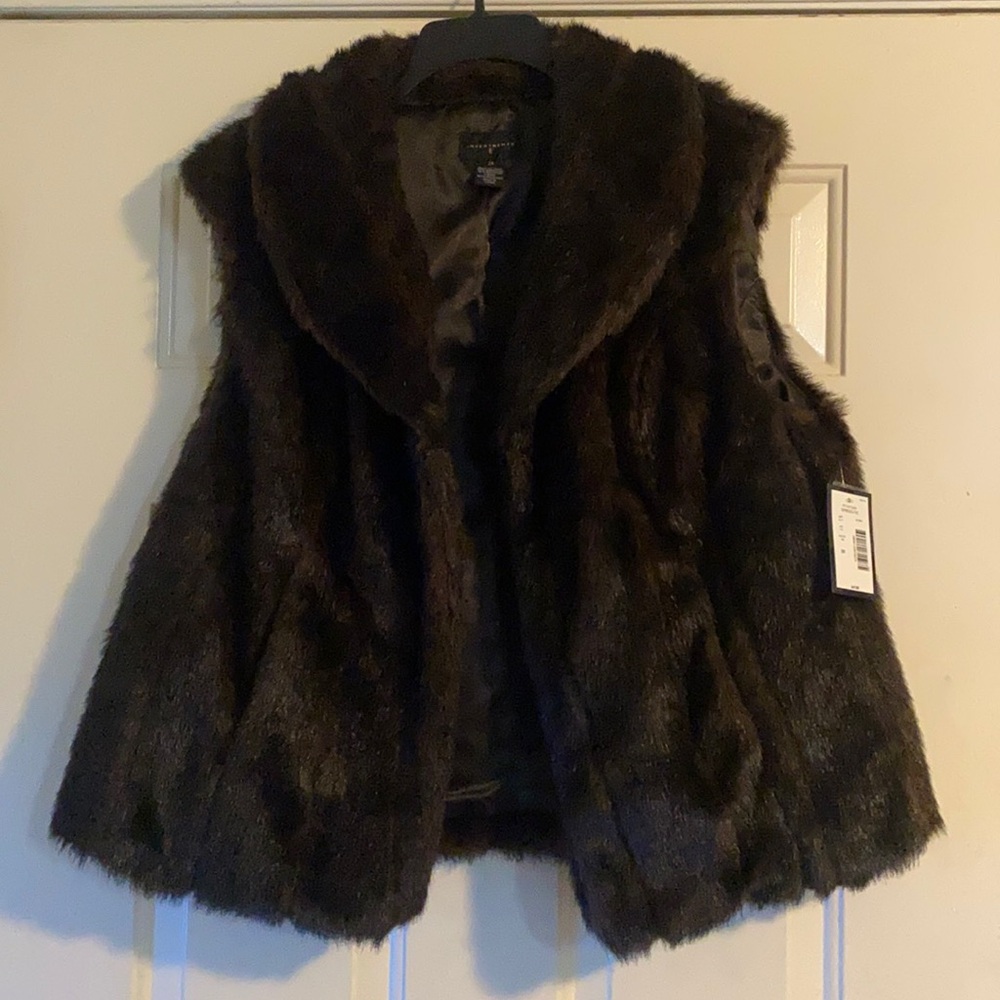 Women’s Faux Fur Vest